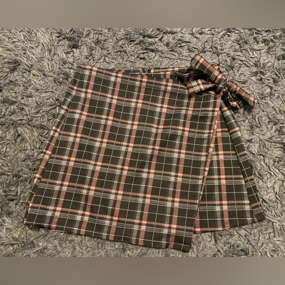 Brown and Pink Plaid skirt with tie